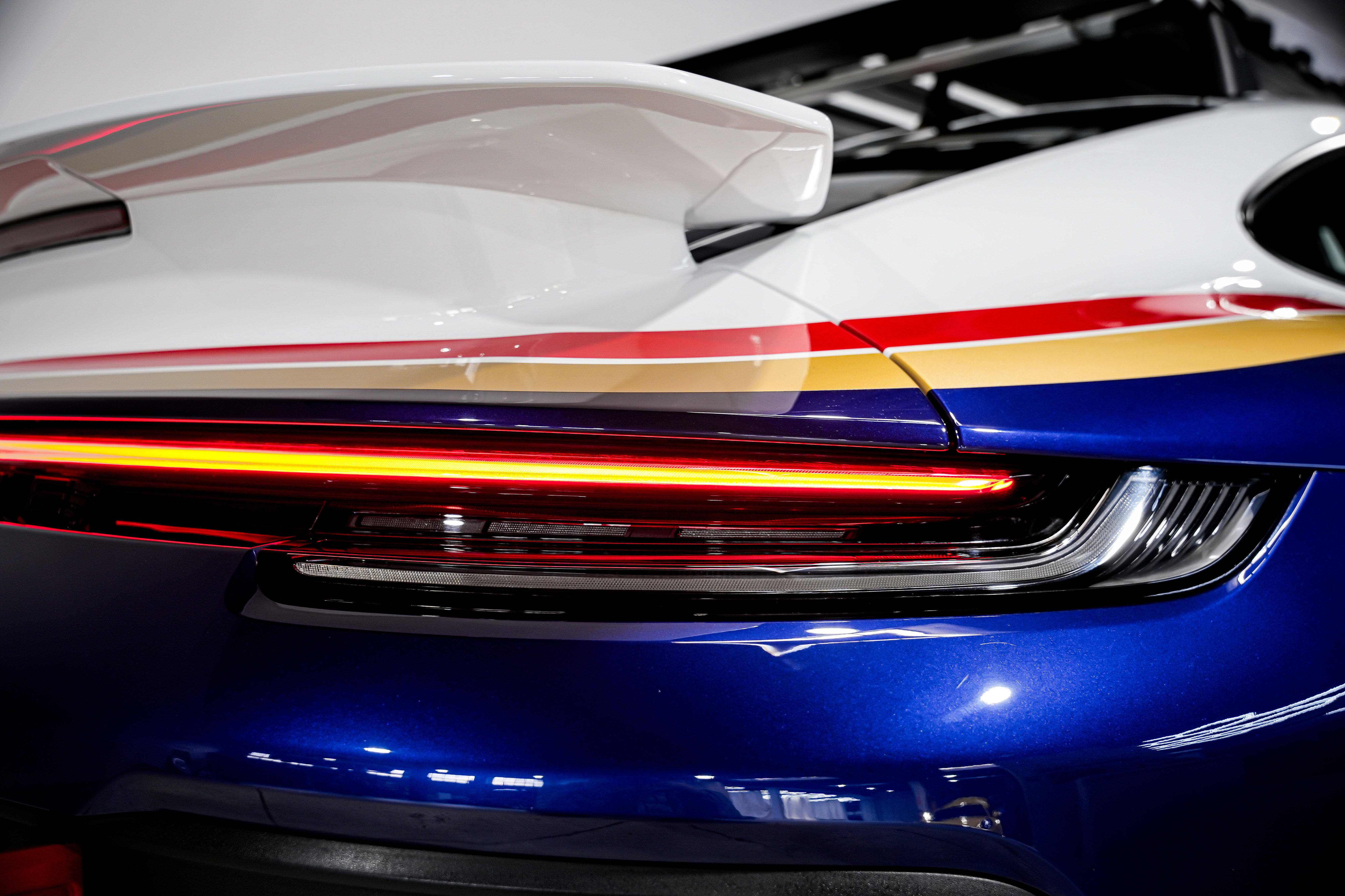 Used 2024 Porsche 911 Dakar image 44