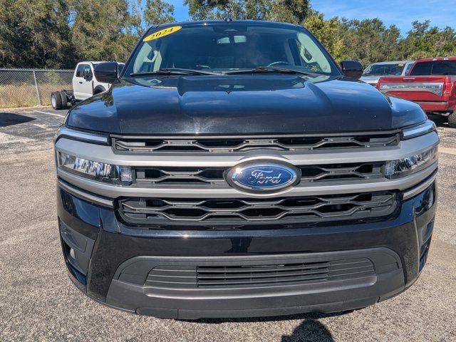 Used 2024 Ford Expedition XLT image 10
