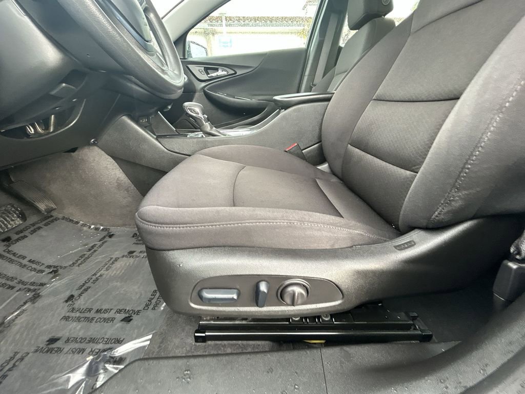 Used 2024 Chevrolet Malibu LT image 12