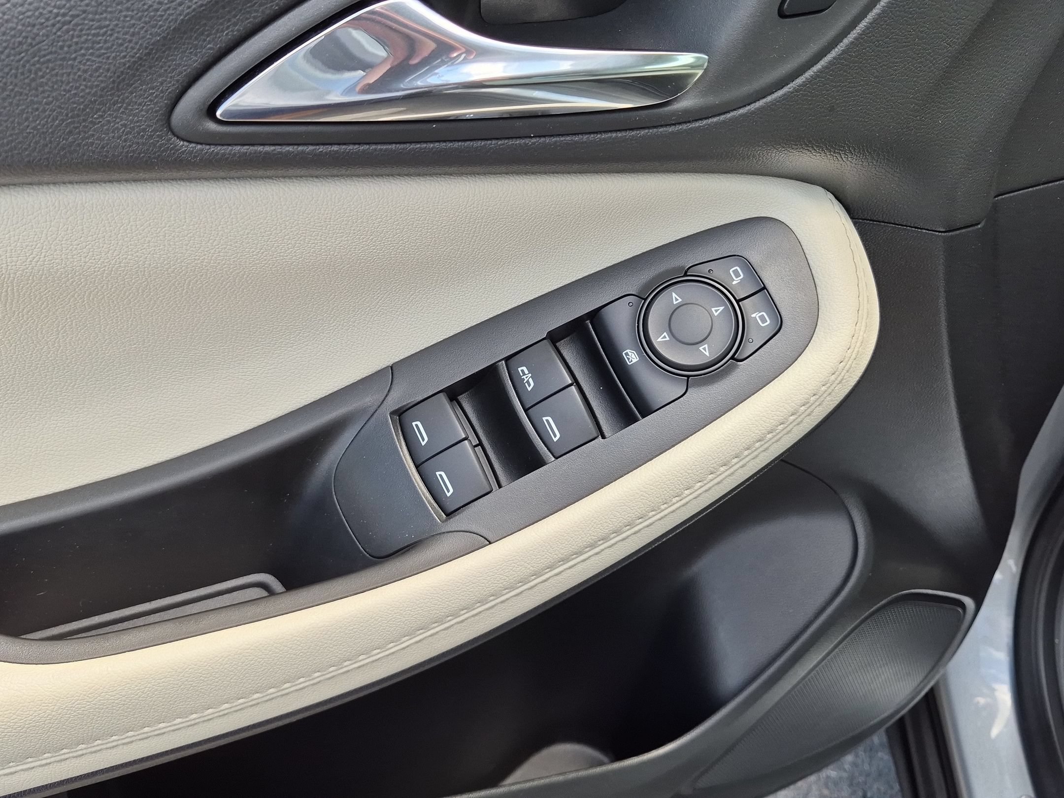 Certified 2023 Buick Encore GX Preferred w/ Cold Weather Comfort Package FWD image 21