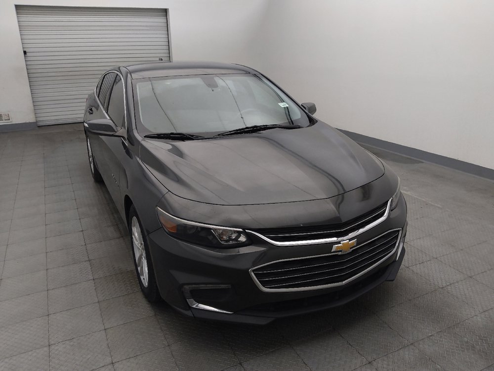Used 2018 Chevrolet Malibu LT FWD image 14