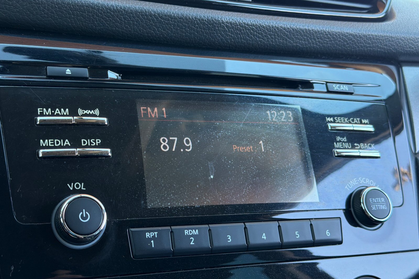 Used 2018 Nissan Rogue Sport S w/ S Appearance Package FWD image 20