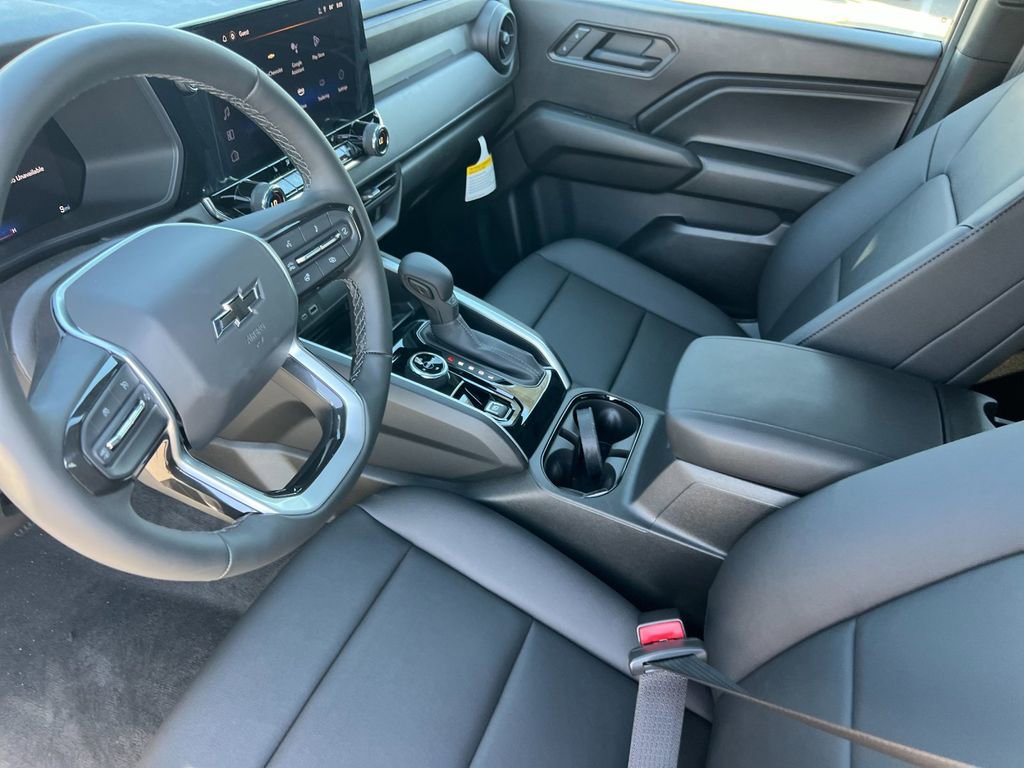 New 2025 Chevrolet Colorado Trail Boss w/ Midnight Edition image 9
