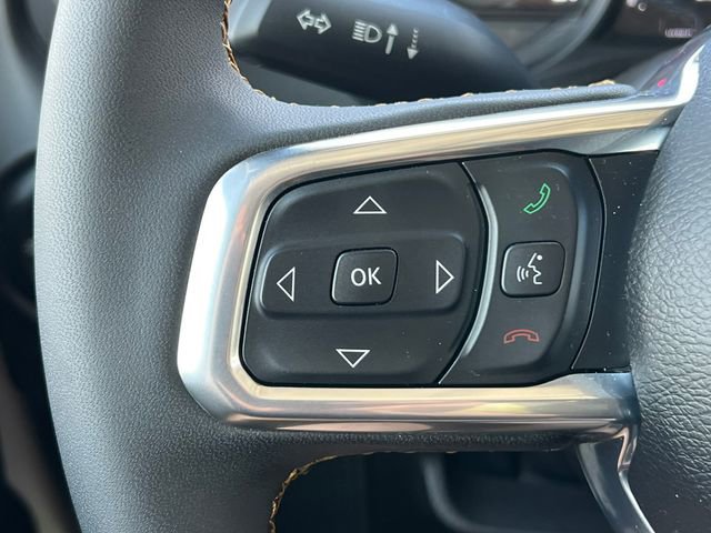 Used 2024 Jeep Wrangler Unlimited Sahara AWD/4WD image 21