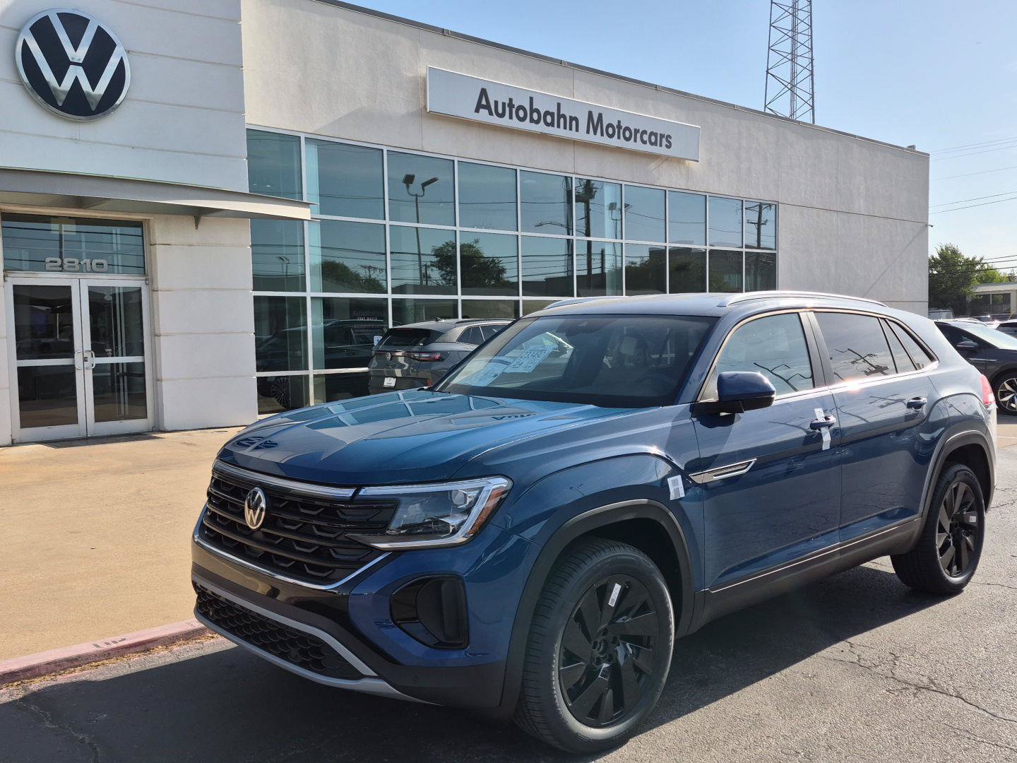 New 2026 Volkswagen Atlas Cross Sport SE AWD/4WD image 1