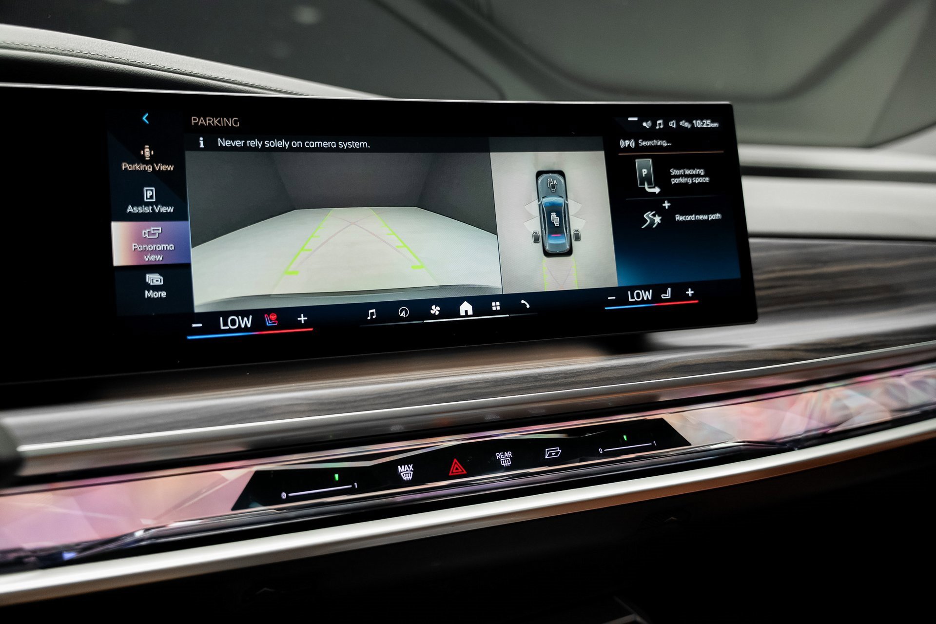 Used 2023 BMW i7 xDrive60 image 48