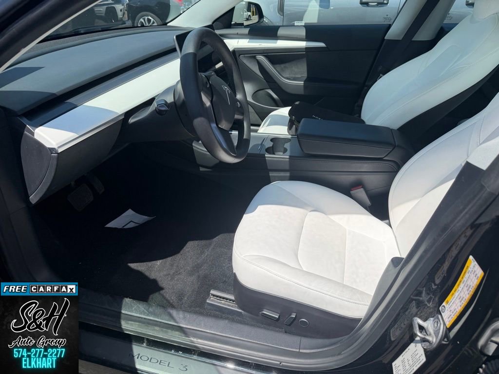 Used 2022 Tesla Model 3 Long Range AWD/4WD image 3