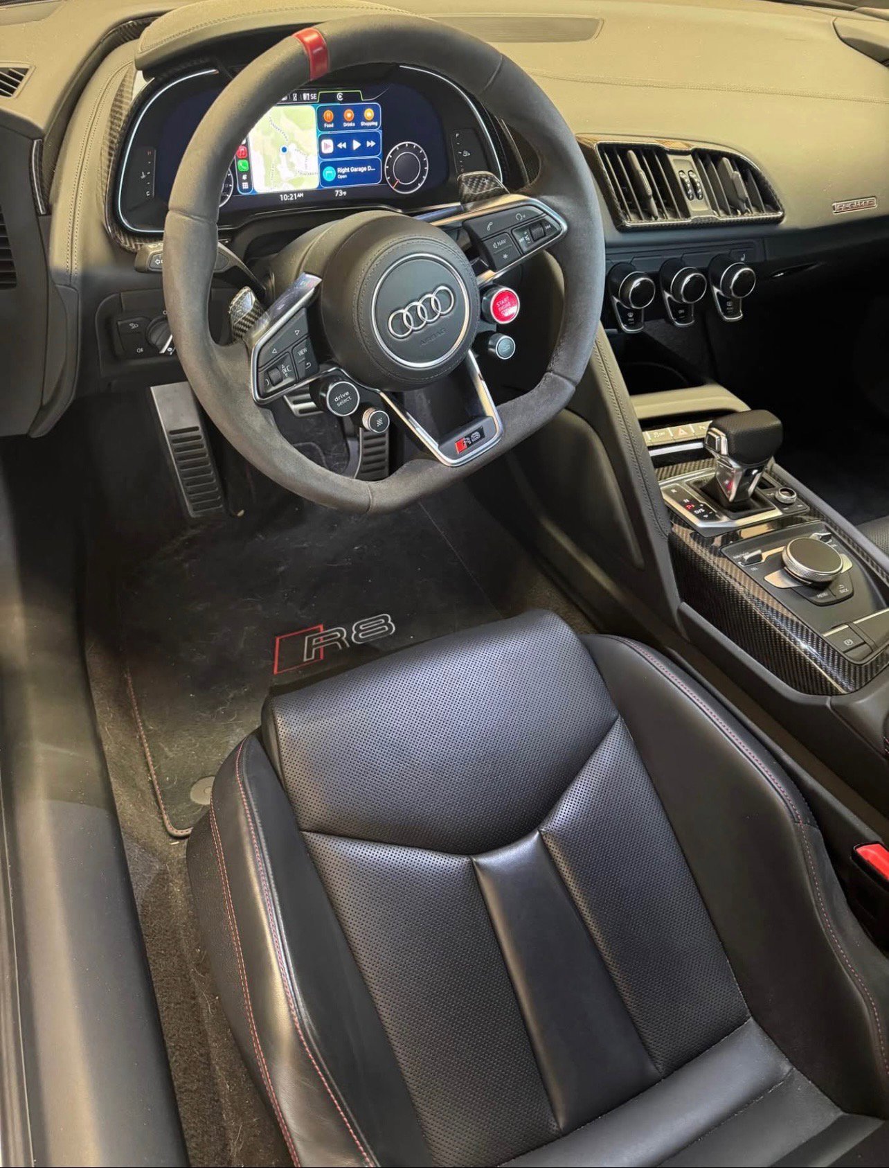 Used 2018 Audi R8 V10 plus w/ Full Leather Package image 17