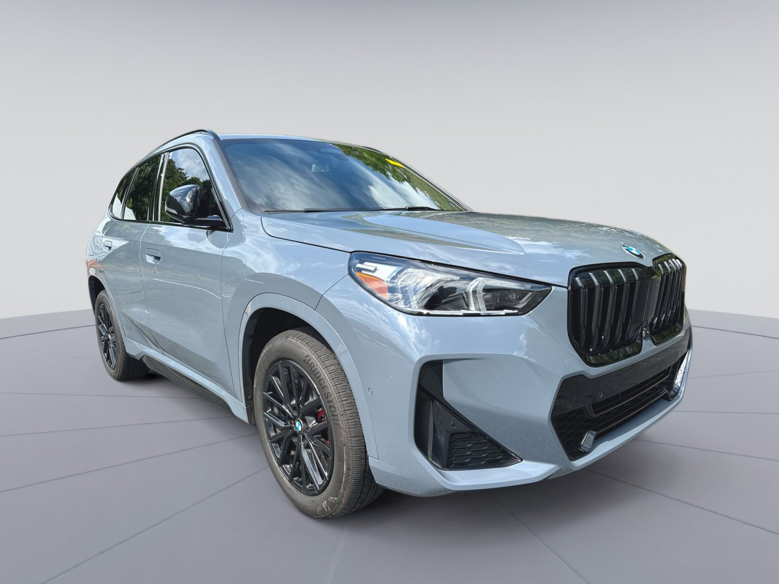 Used 2023 BMW X1 xDrive28i w/ Premium Package AWD/4WD image 3