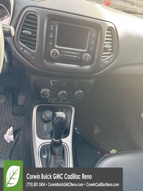 Used 2018 Jeep Compass Latitude w/ Cold Weather Group image 16