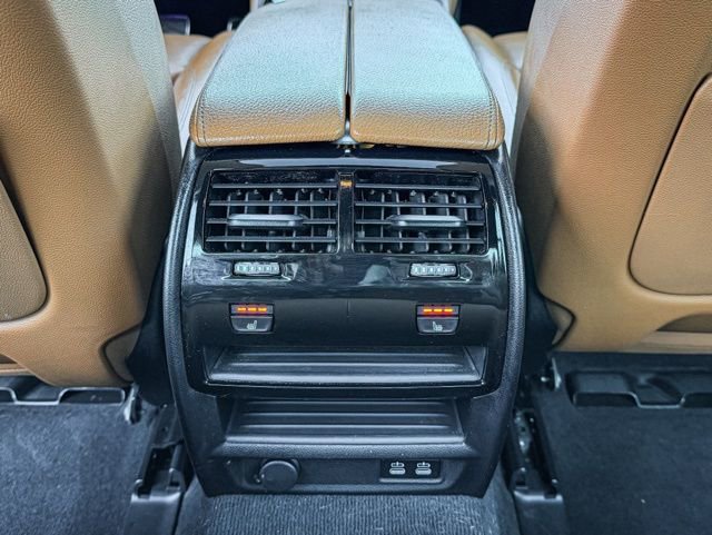 Used 2023 BMW 540i xDrive w/ M Sport Package image 40