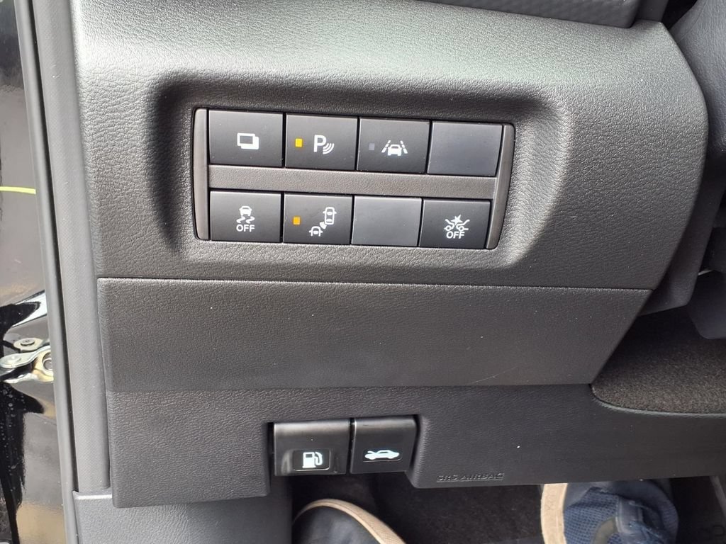 Used 2025 Nissan Kicks Play S FWD image 17