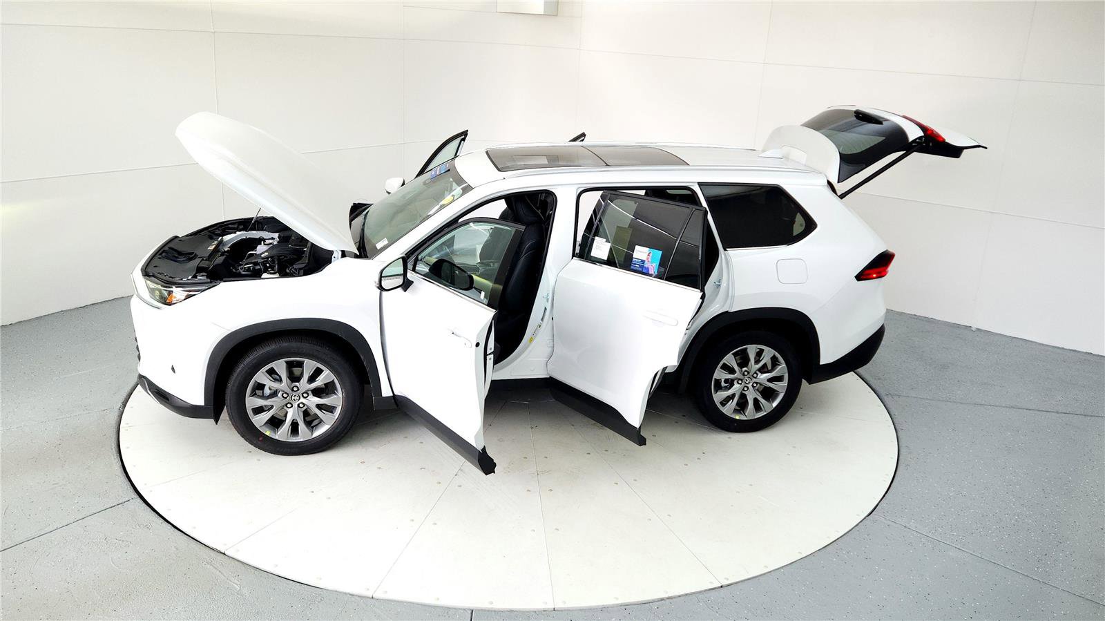 New 2025 Toyota Grand Highlander FWD image 18