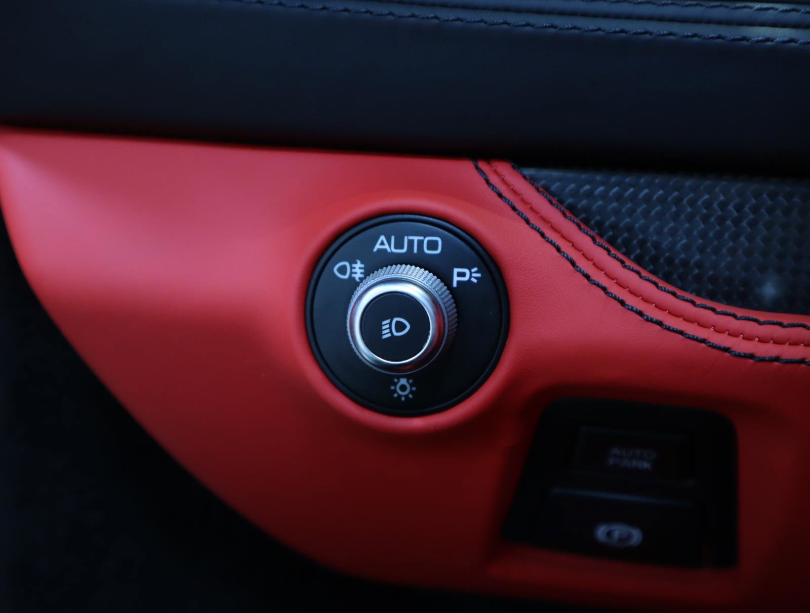 Used 2023 Ferrari F8 Tributo RWD image 29