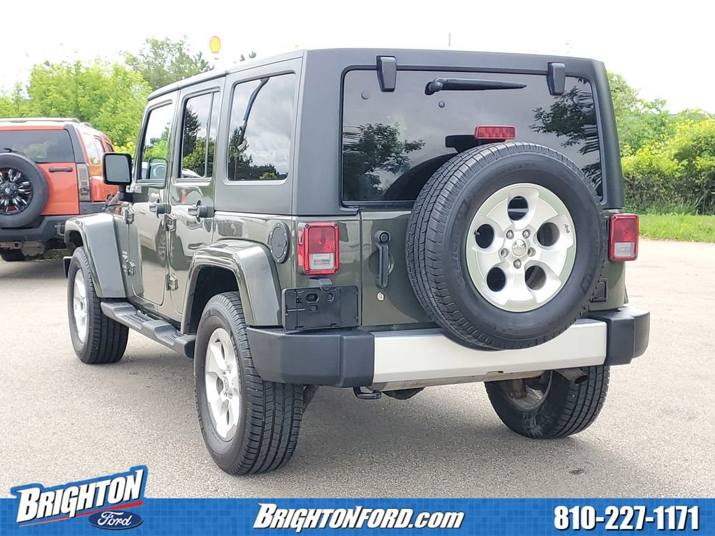 Used 2015 Jeep Wrangler Unlimited Sahara AWD/4WD image 3