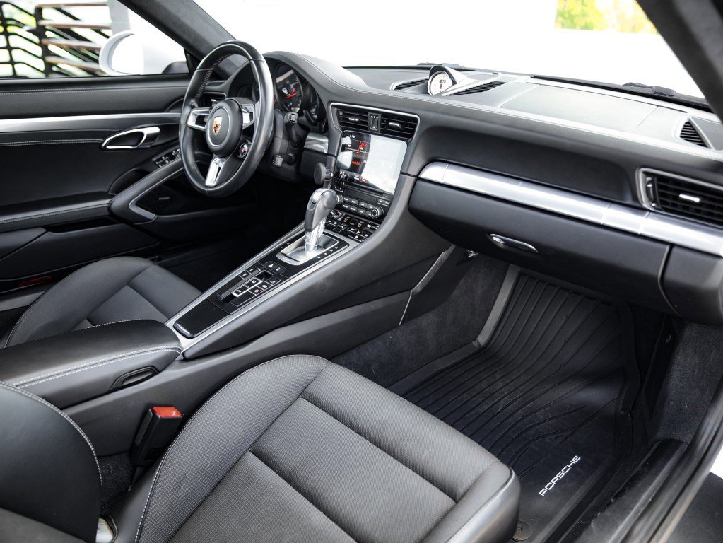 Used 2018 Porsche 911 Carrera image 27