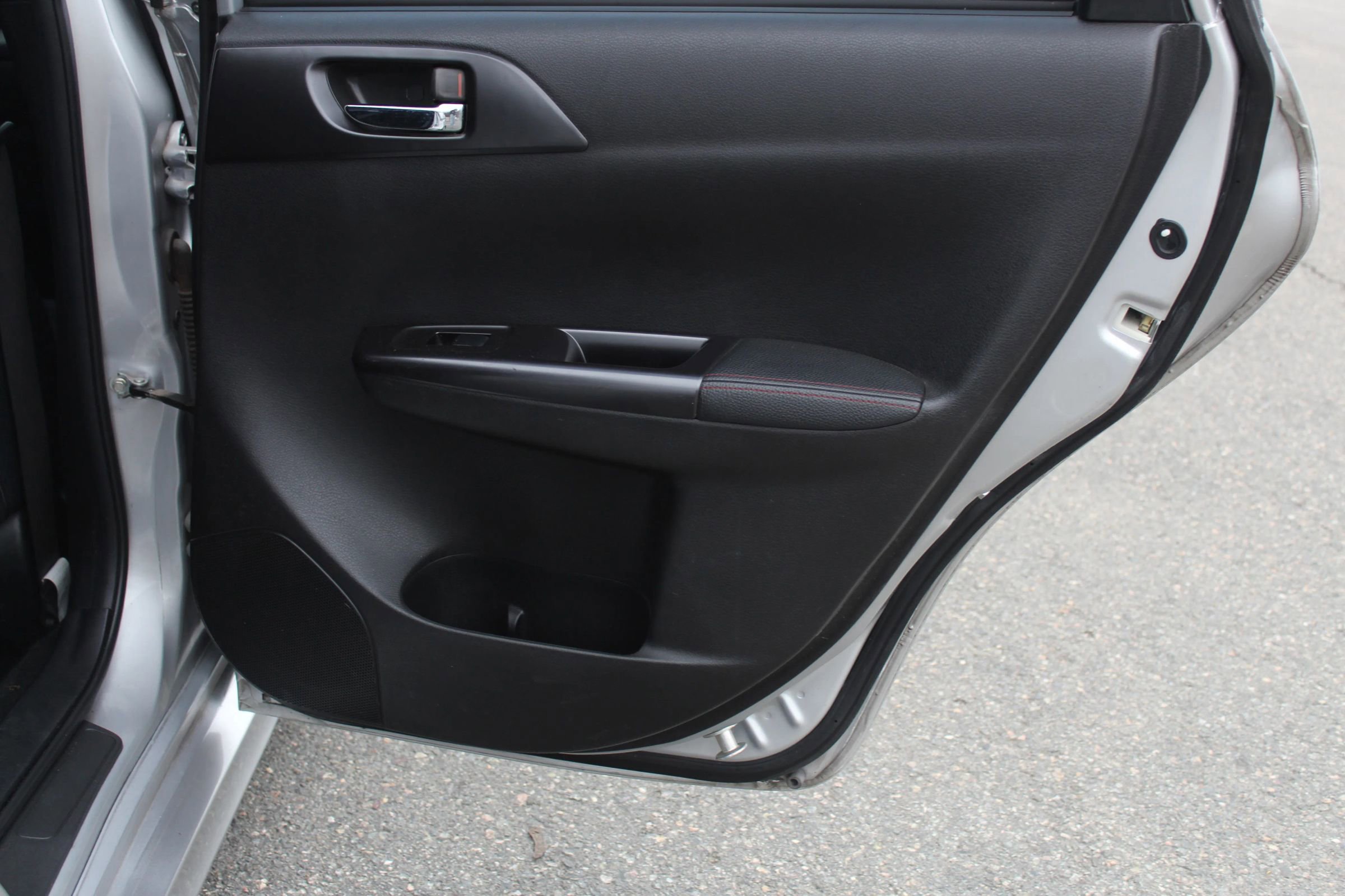 Used 2011 Subaru Impreza WRX STI image 16