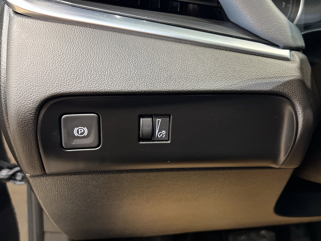 Used 2024 Buick Enclave Essence w/ Experience Buick Package image 15