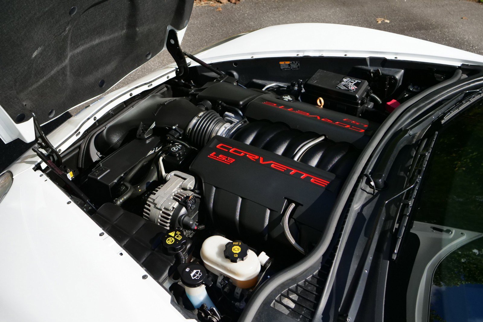 Used 2012 Chevrolet Corvette Grand Sport w/ 3LT Preferred Equipment Group image 7