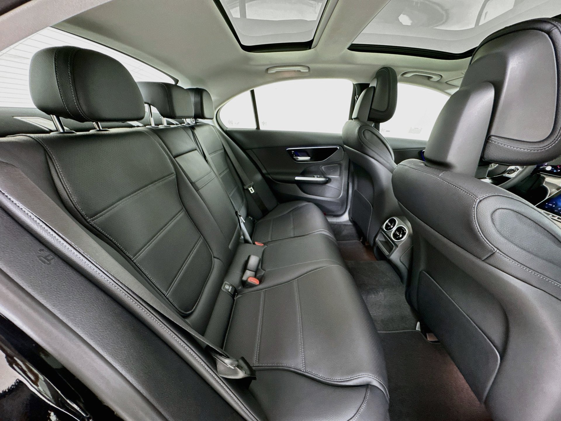 New 2026 Mercedes-Benz C 300 Sedan image 29