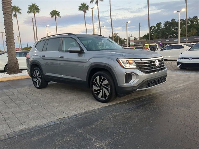 Certified 2024 Volkswagen Atlas SE image 2