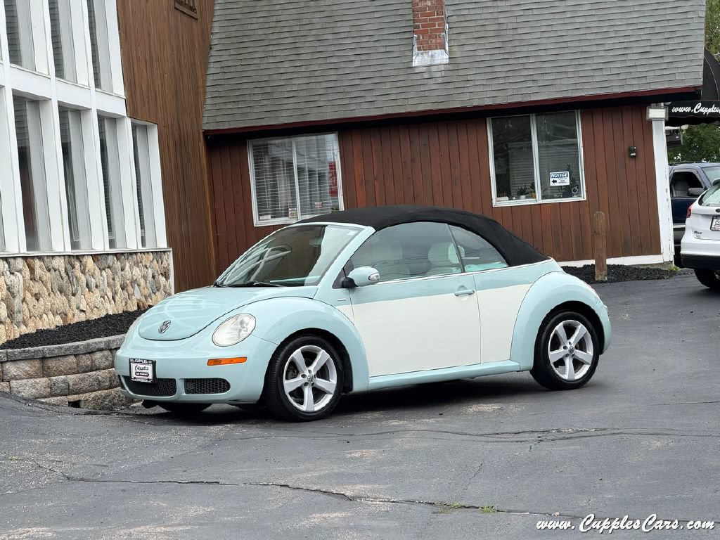 Used 2010 Volkswagen Beetle Final Edition FWD image 14