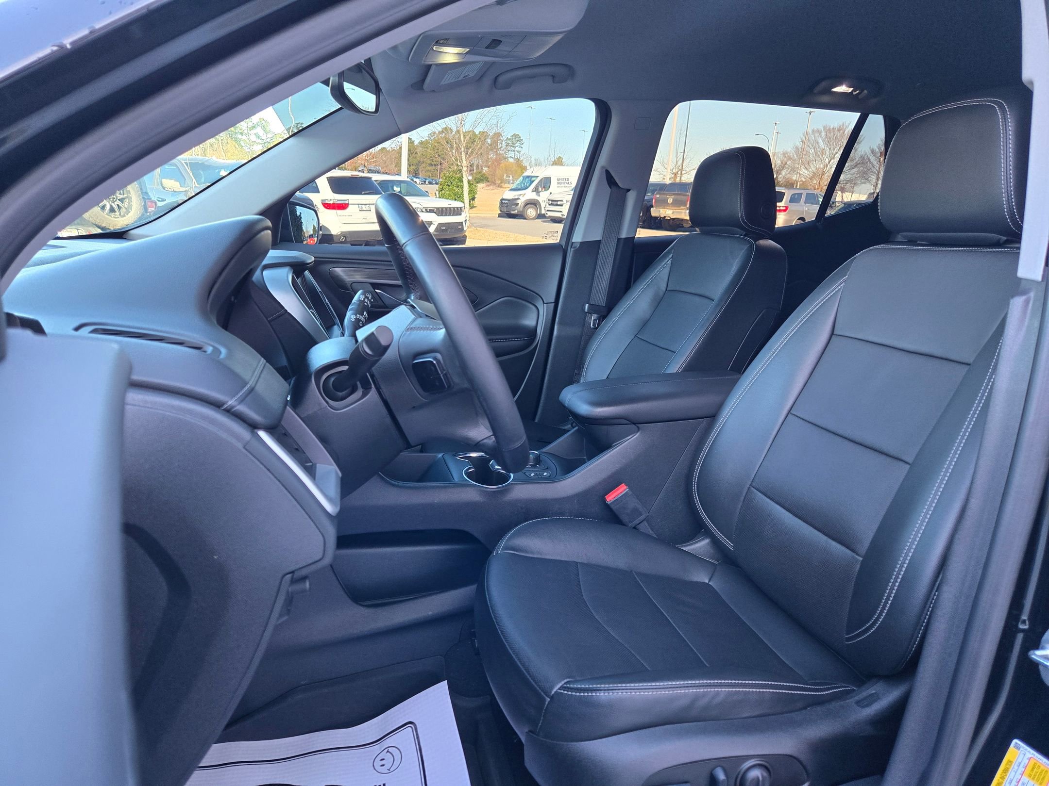 Used 2023 GMC Terrain SLT w/ LPO, Floor Liner Package image 27