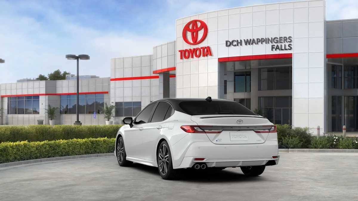 New 2026 Toyota Camry XSE w/ Premium Plus Package AWD/4WD image 9