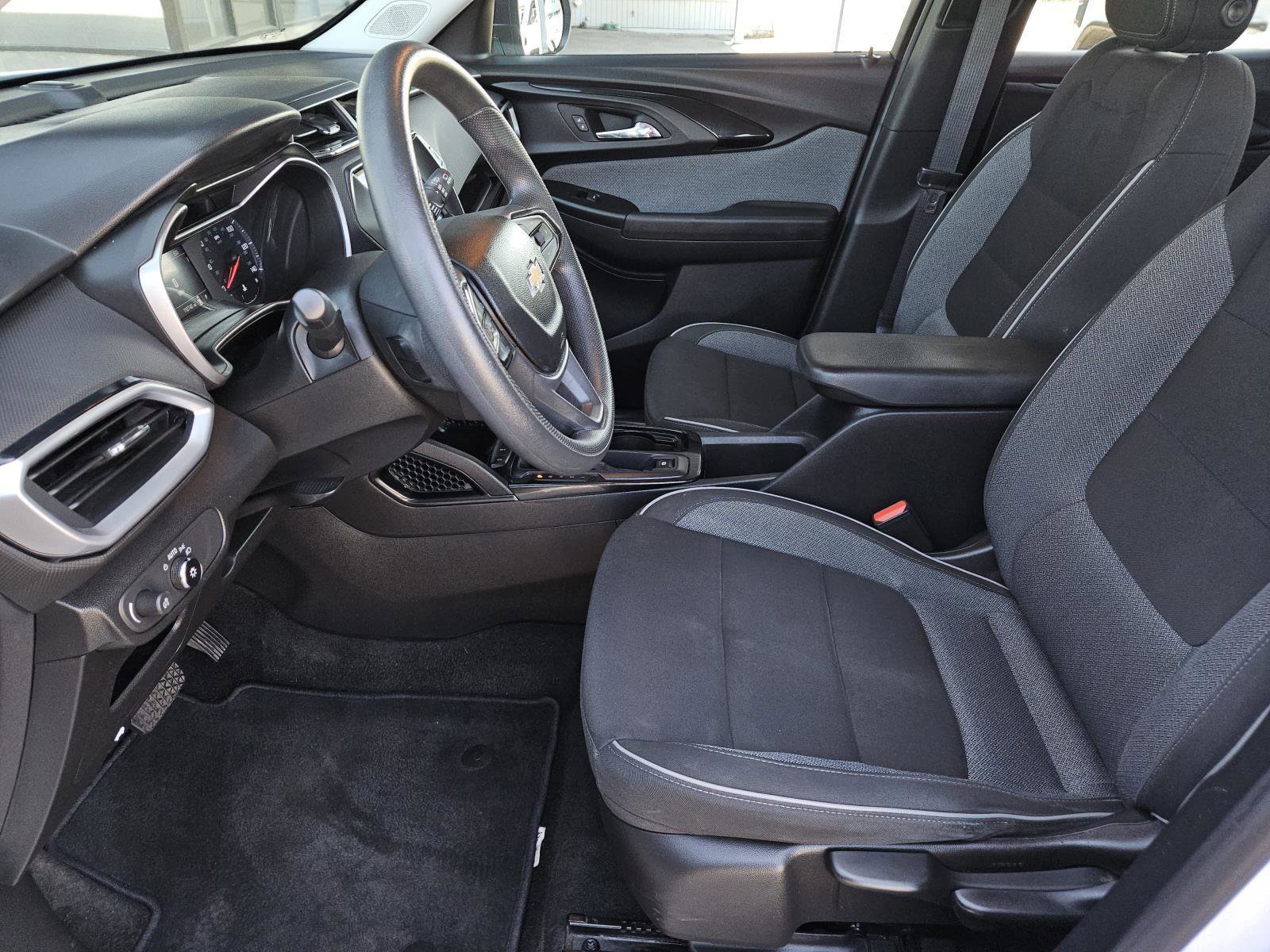 Used 2022 Chevrolet TrailBlazer LS image 19