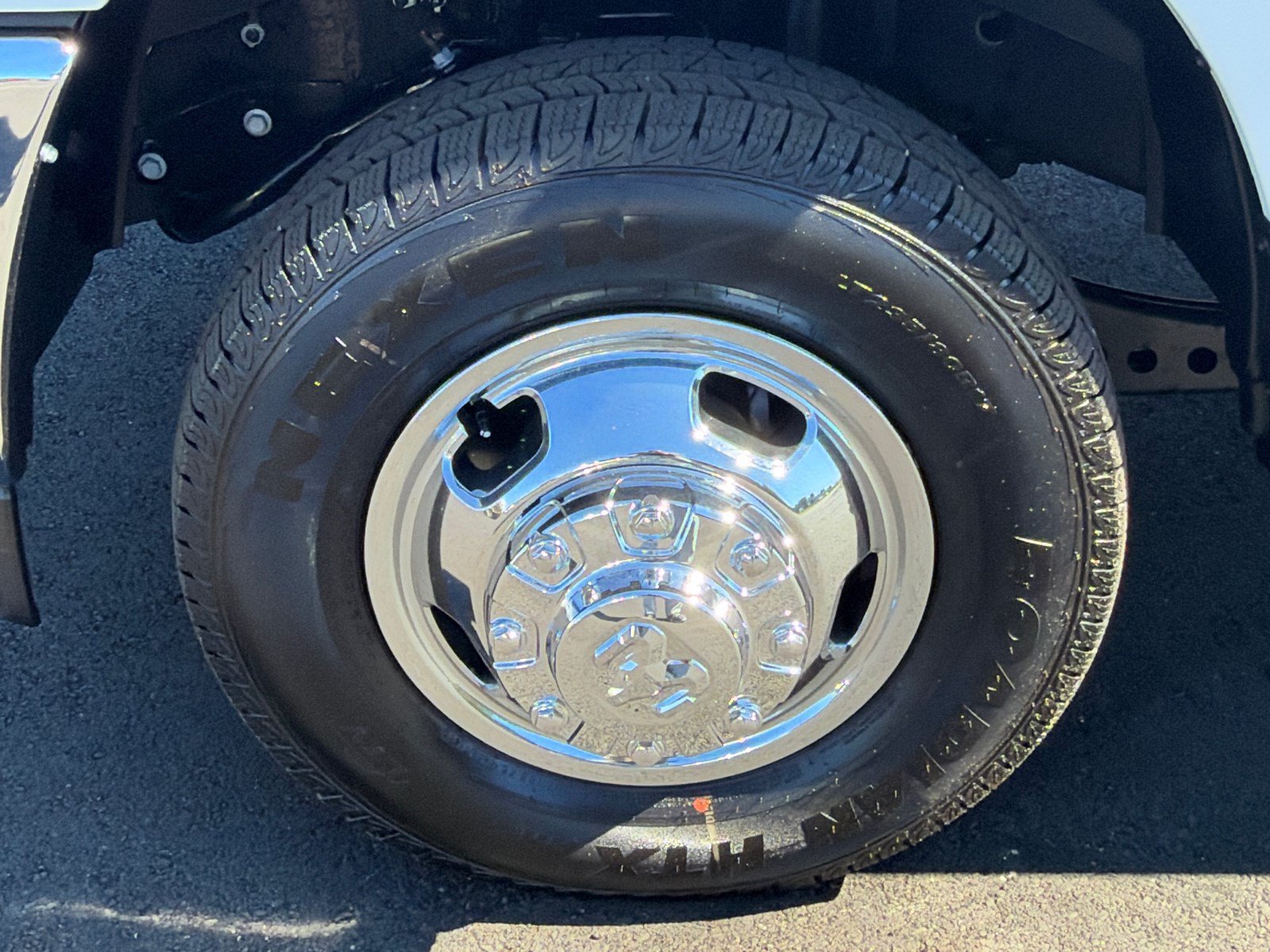 New 2027 RAM 3500 Tradesman w/ Chrome Appearance Group A AWD/4WD image 11