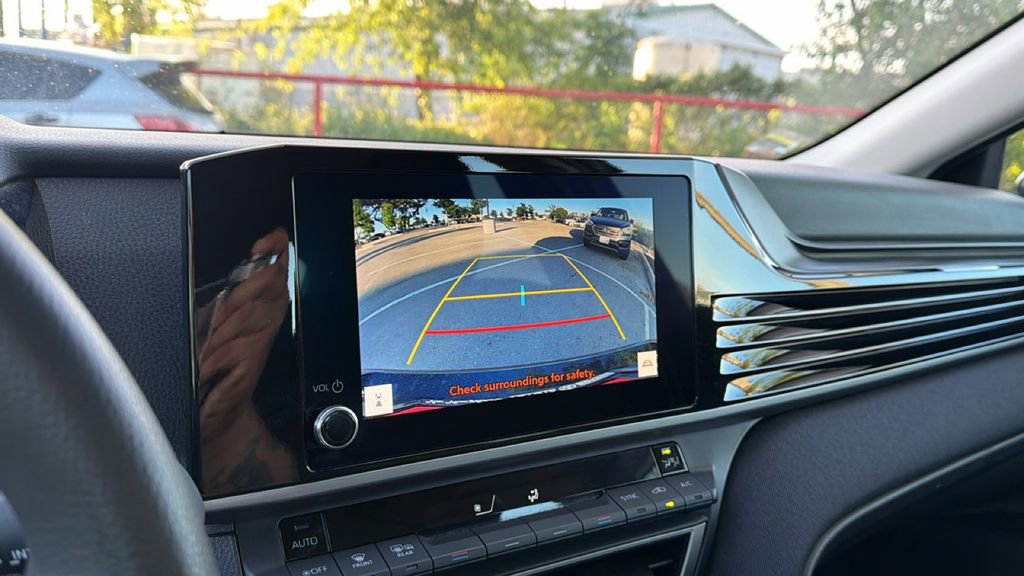 Certified 2025 Toyota Camry LE image 31