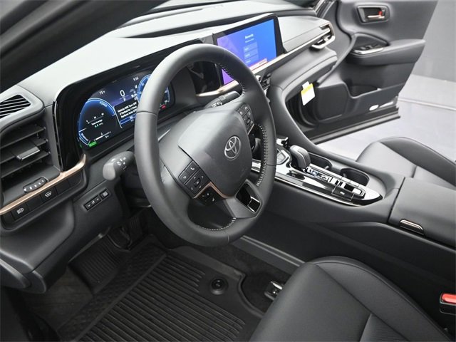 New 2026 Toyota Crown XLE image 4