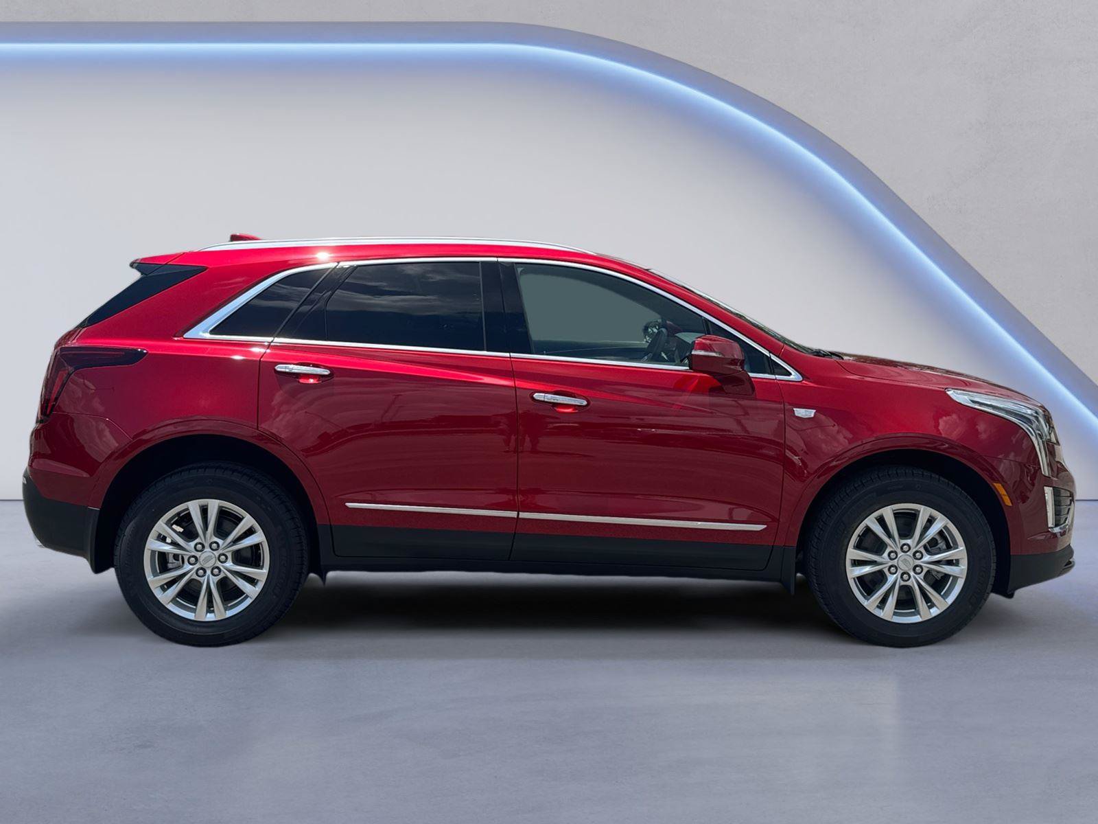 New 2026 Cadillac XT5 Luxury AWD/4WD image 2