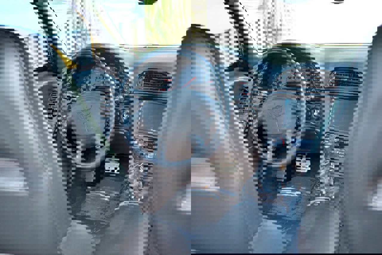 Used 2003 Chevrolet Corvette Coupe w/ Preferred Equipment Group image 38