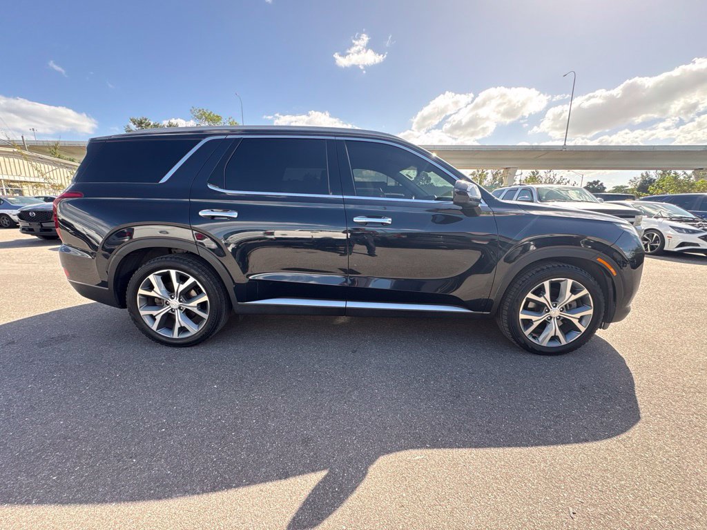 Used 2020 Hyundai Palisade SEL FWD image 2