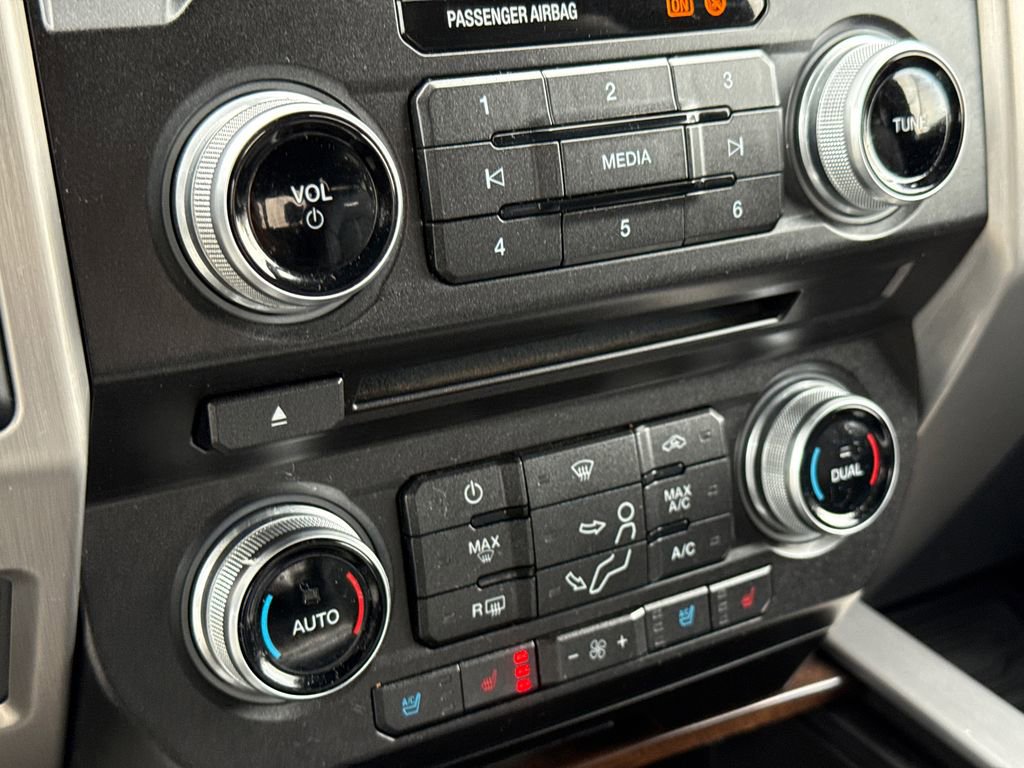 Used 2017 Ford F350 Platinum w/ FX4 Off-Road Package image 25