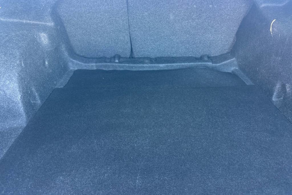 Used 2022 Chevrolet Malibu LT image 17