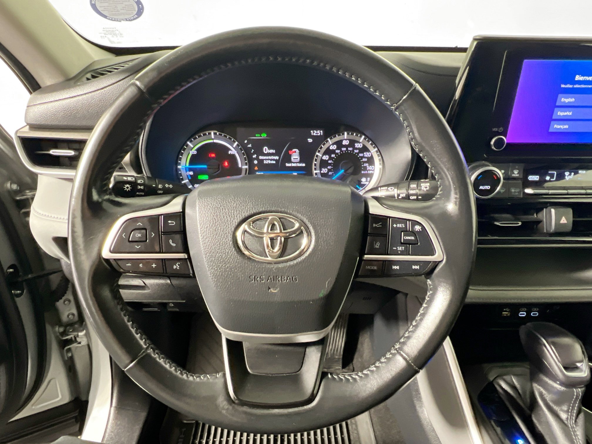 Used 2023 Toyota Highlander LE image 17