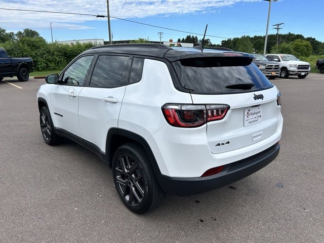 New 2025 Jeep Compass Limited w/ Sun & Sound Group image 3