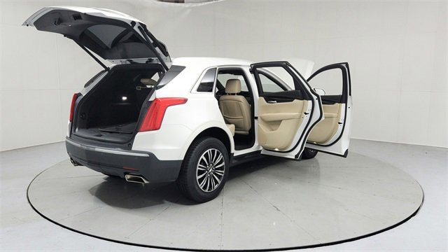 Used 2018 Cadillac XT5 Base w/ LPO, Wheel Lock Package image 10