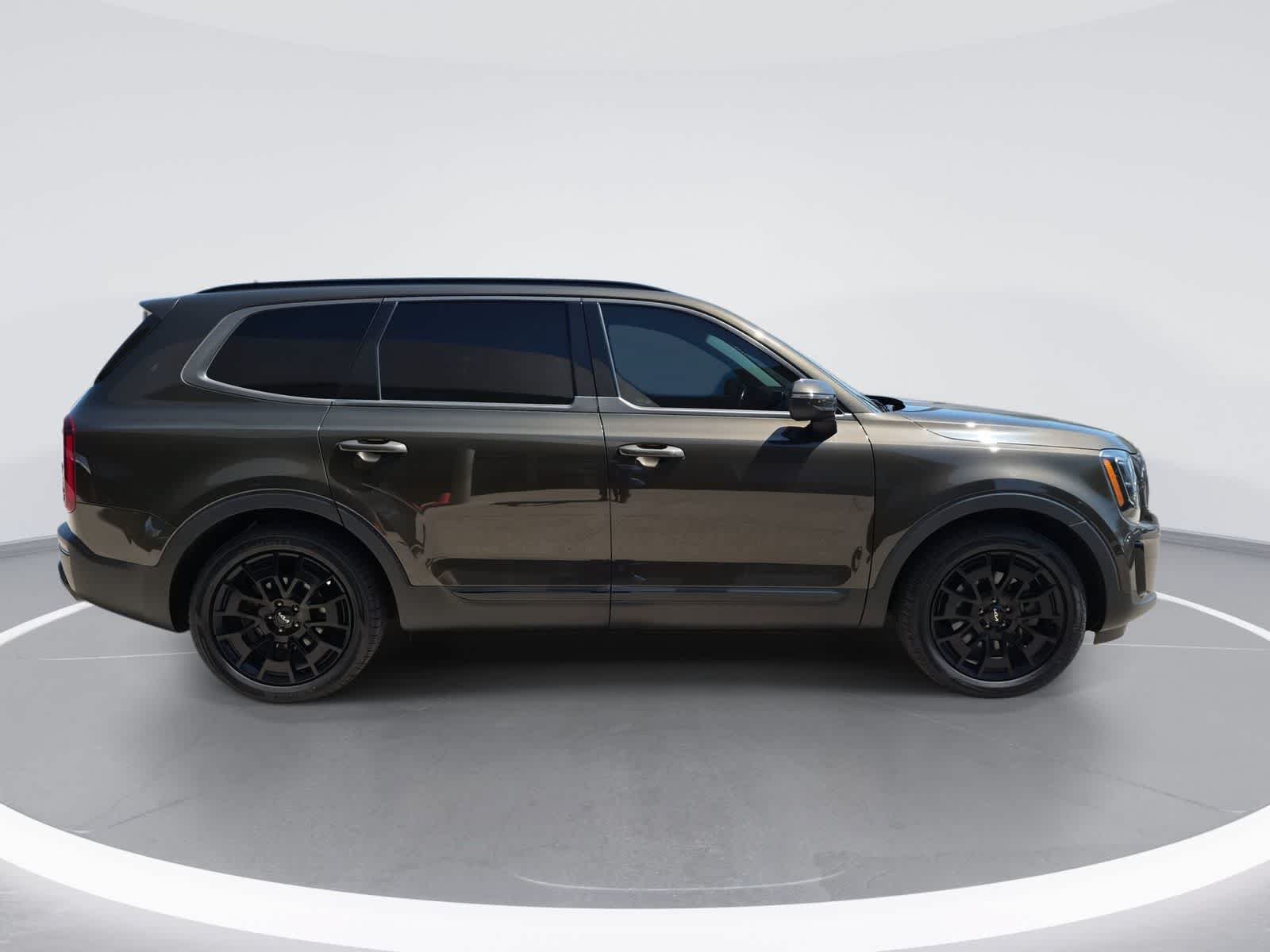 Used 2022 Kia Telluride EX w/ EX Premium Package AWD/4WD image 9