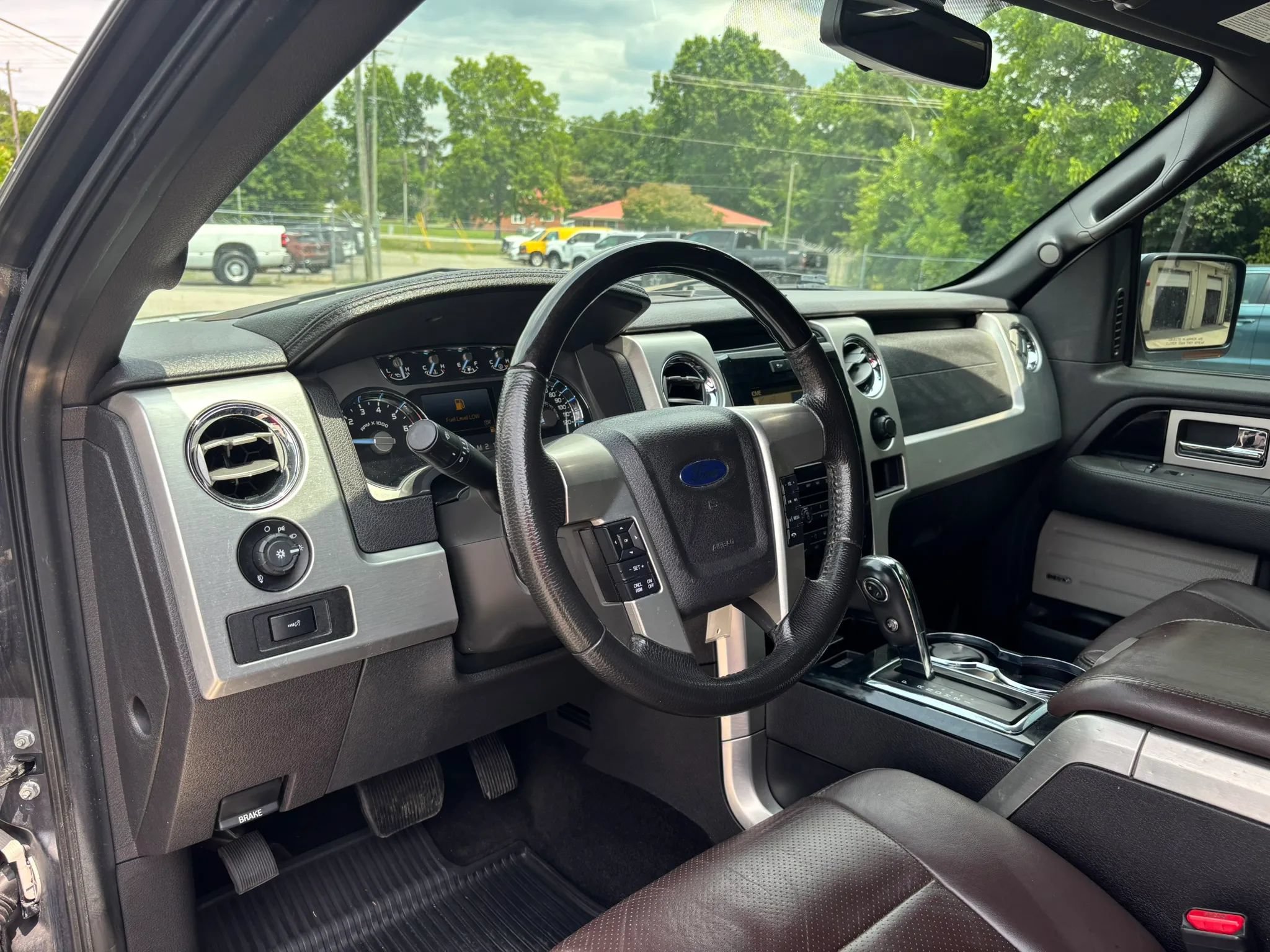 Used 2012 Ford F150 Platinum AWD/4WD image 9