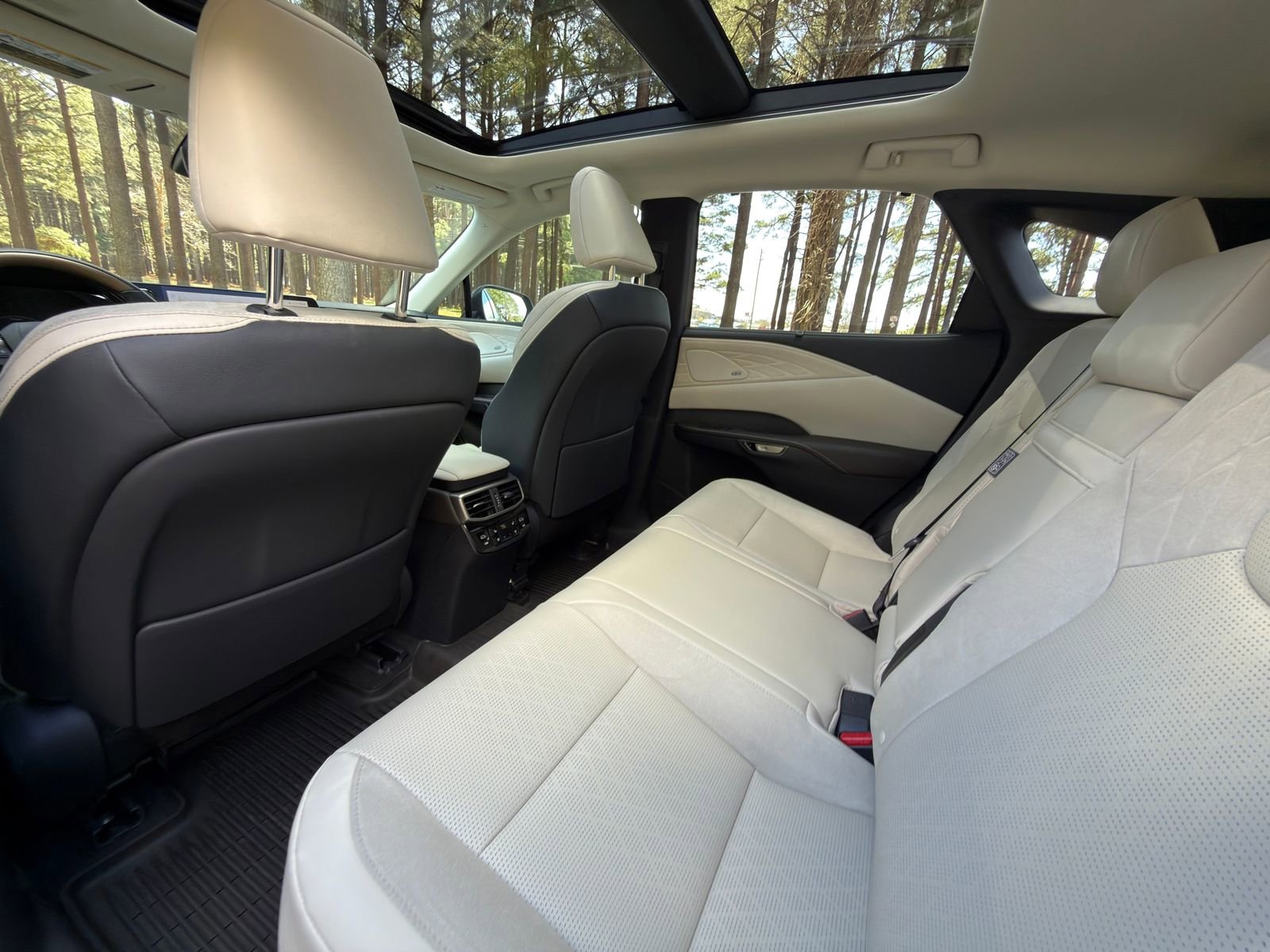 Used 2023 Lexus RX 350 w/ Cold Area Package image 15