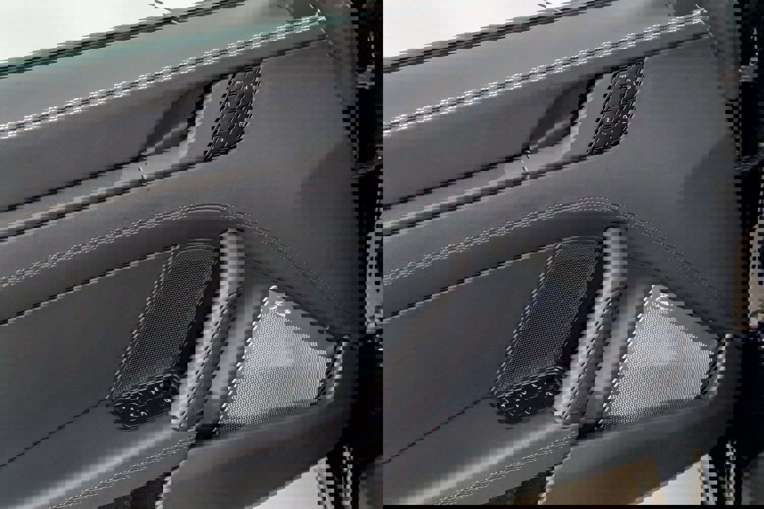 Used 2026 Porsche 911 Carrera 4 GTS AWD/4WD image 31