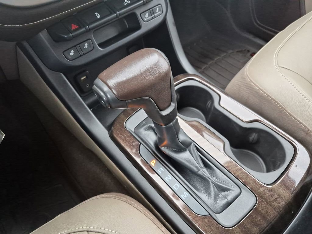 Used 2015 GMC Canyon SLT image 27