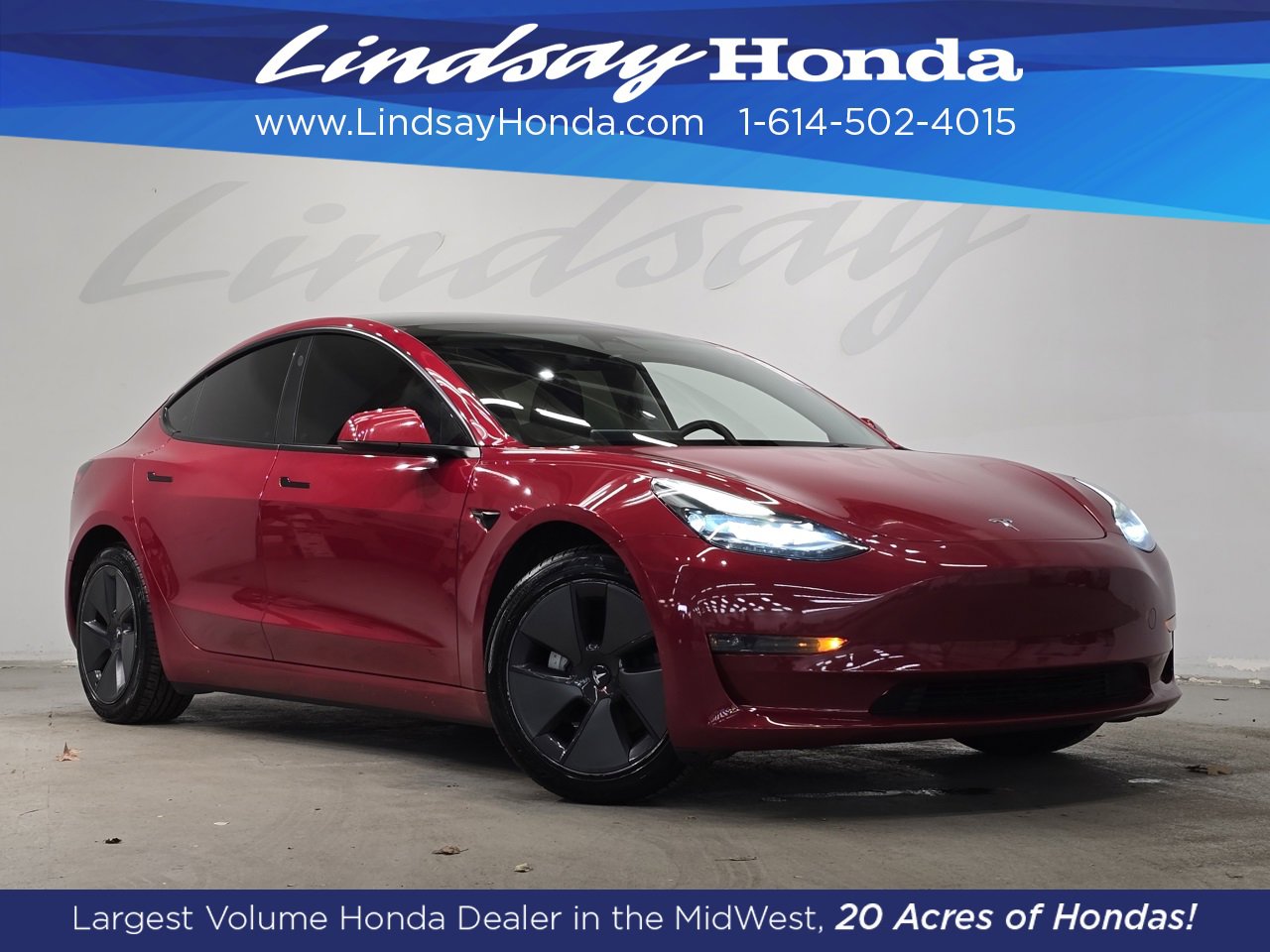 Used 2023 Tesla Model 3 Standard Range image 1