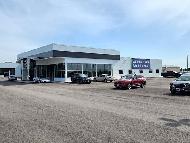 Used 2016 Chevrolet Camaro LT RWD image 12
