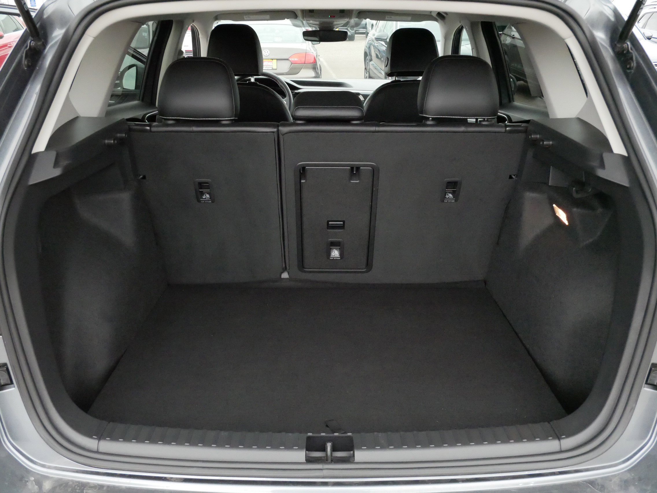 Used 2023 Volkswagen Taos SEL image 18