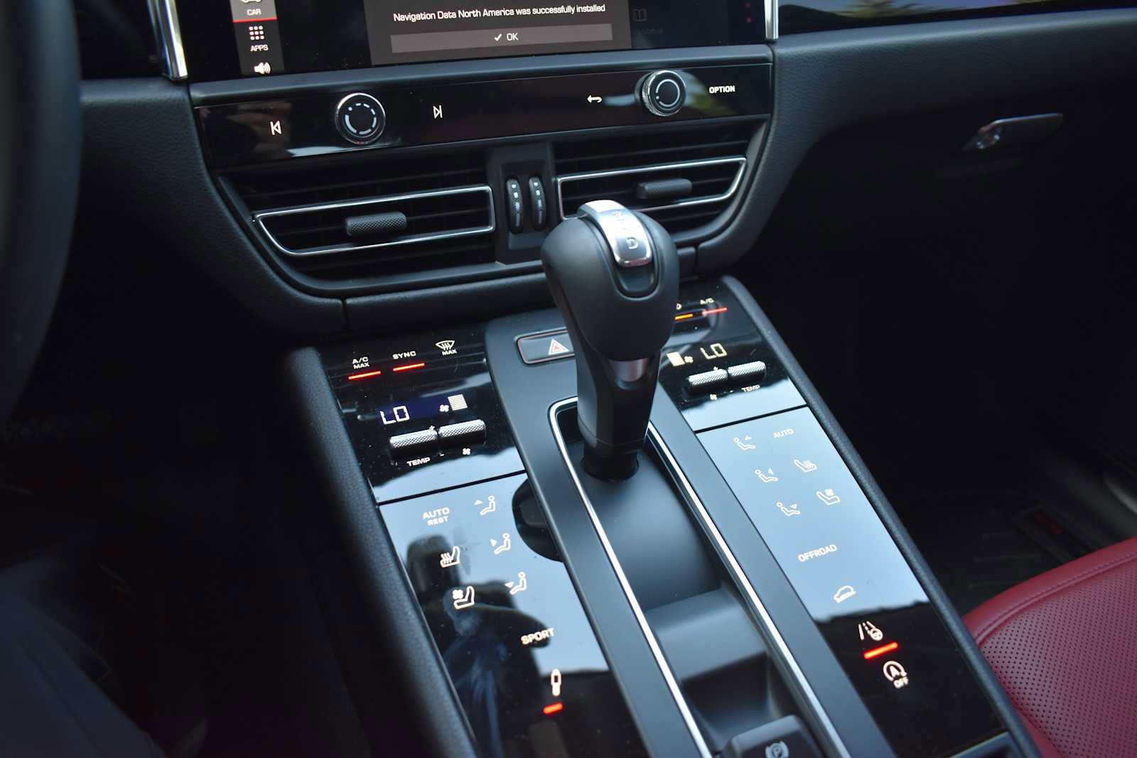 Used 2026 Porsche Macan S AWD/4WD image 17