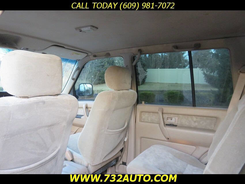Used 2000 Isuzu Trooper S image 31
